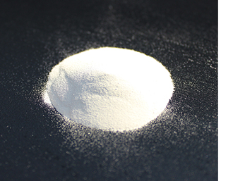 Low-hafnium zirconia powder